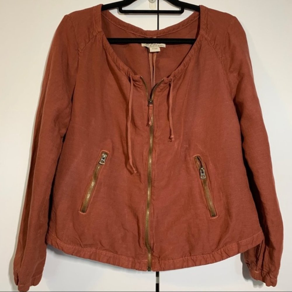 Lucky Brand Zippered Linen Blend Top size M